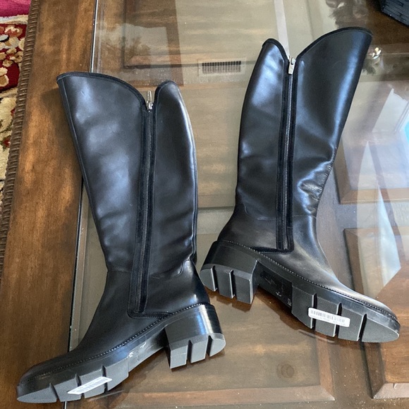 Donald Pliner Soffie Knee High Boot. - Picture 16 of 17